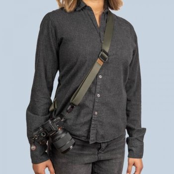 Preview: Peak Design Slide Lite Sage salbeigrün - Kameragurt grün für Einsteiger-DSLRs und größere spiegellose Systemkameras