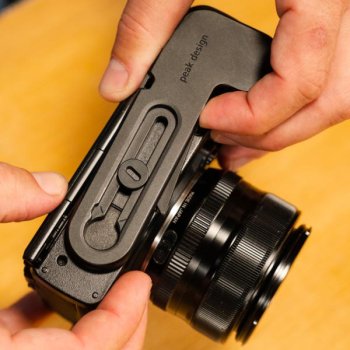 Peak Design Micro Clutch L-Plate - Handschlaufe für Kameras mit Handgriff B-Ware in beschädigter Original-Verpackung